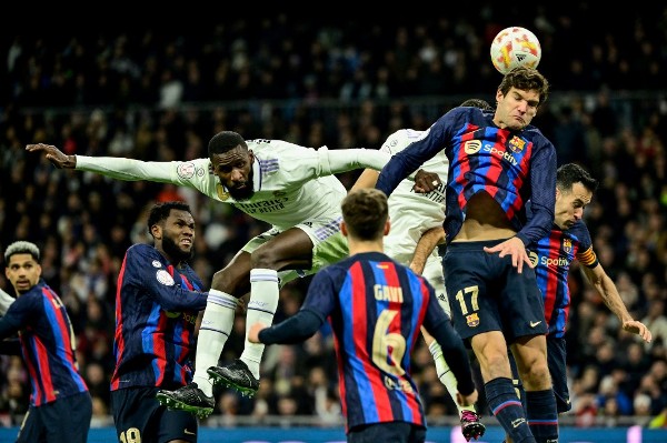 4000万欧潜力！曼联盯上18岁希腊中场，多豪门竞争转会成焦点？