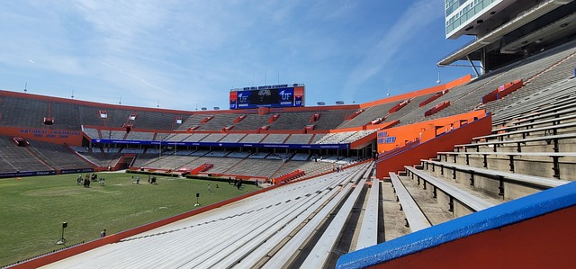 辽宁外援布朗首秀8中2，奥利弗16分7板难救主